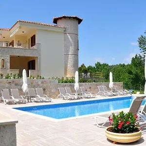 rahona-villas.hotelschalkidiki.net/